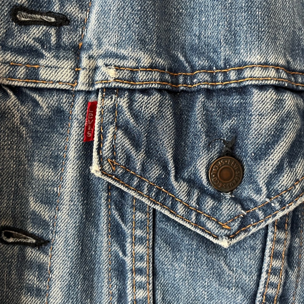 Big E Levi’s Denim Jacket - image 3